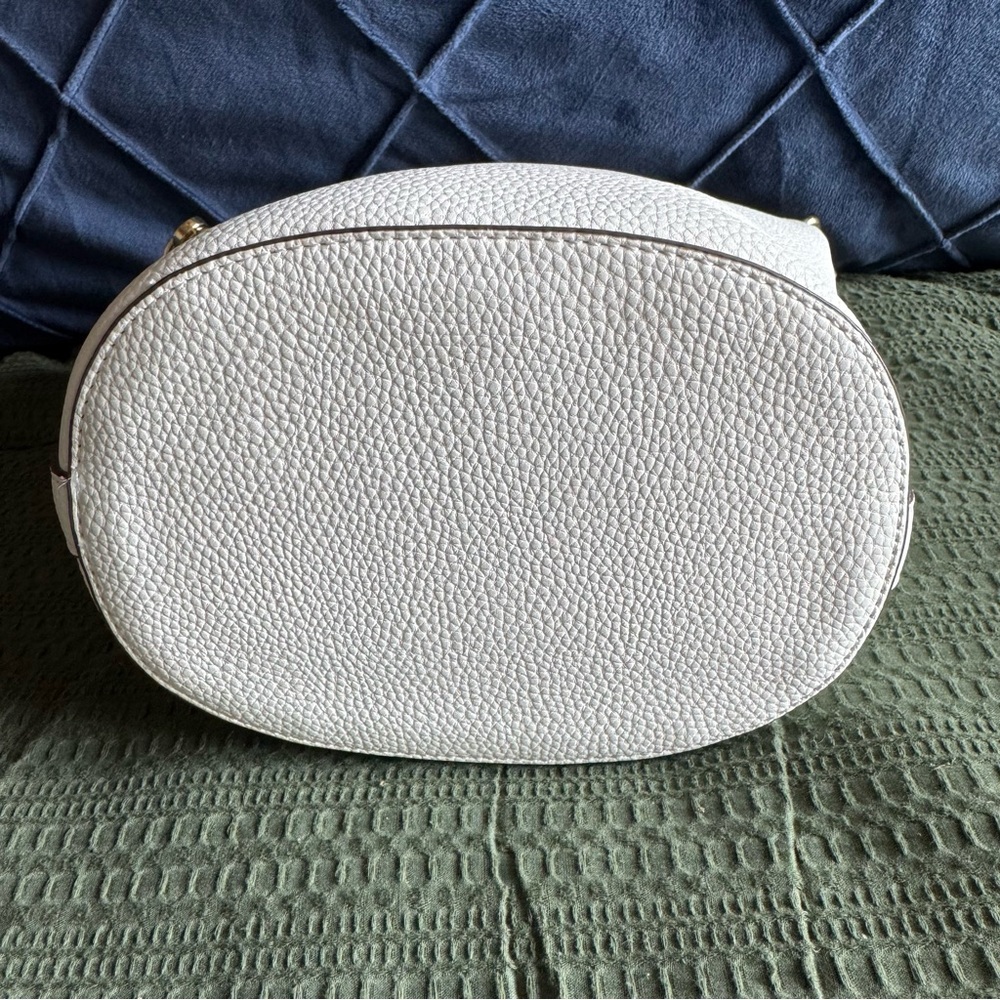 NWOT NANETTE LEPORE White Bucket Shoulder or Crossbody Bag - Picture 4 of 9